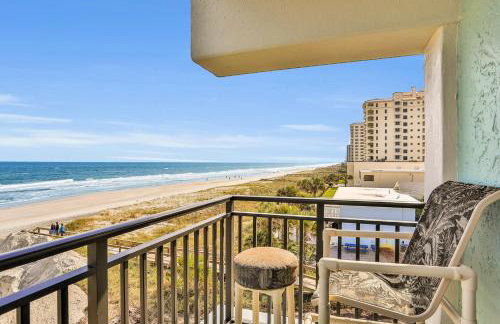Oceanfront condo with pool, amazing view, balcony & beach access - Foto 22