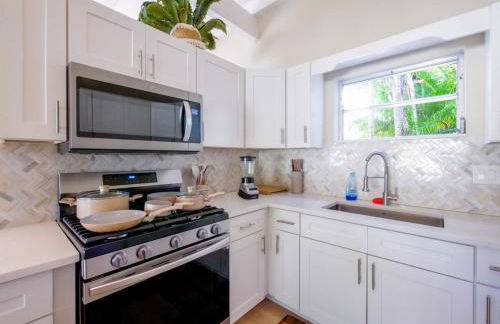 3BD Tropical Luxe Stay with Pool, Gameroom and Grill - Foto 20