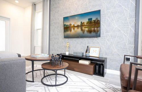 Stylish 5-Bedroom Villa - Perfect Disney Getaway! - Foto 40