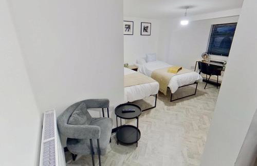 Stylish Modern Studio Near MediaCityUK & Manchester Centre - Free Parking - Sleeps 2 Enjoy - Foto 10