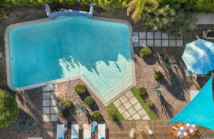 Vibrant Palm Springs Getaway w Pool BBQ Modern Design Taylor House by AvantStay - Foto 6