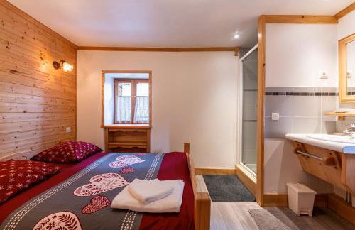 Chalet De Charme à la Montagne - Foto 14