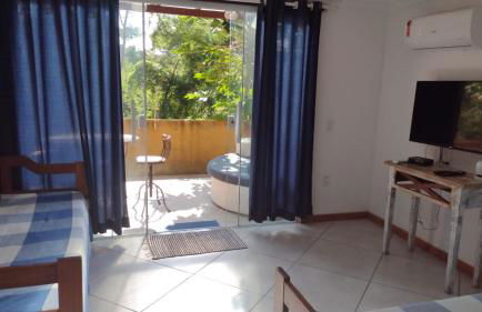 Recem reformado, apartamento na Ferradurinha - Foto 7