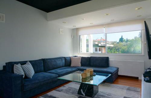 Luxury Villa with Pool, BBQ & Garden in Vouliagmeni - Foto 58