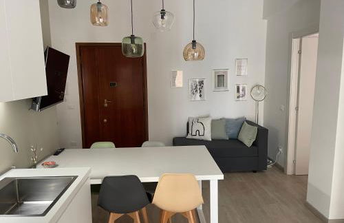 Cozy home close to the city center - Photo 3