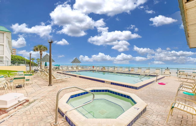 Updated Ocean Front Condo Aquamarine Suite 201 - Foto 2