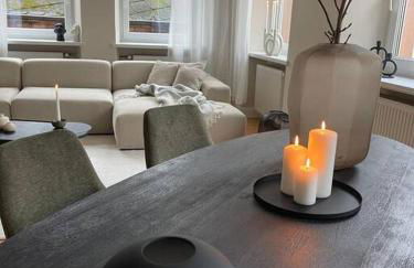 BG Living & Hosting - Exklusive Jugendstilwohnung an der Mosel in Ürzig - 2 Schlafzimmer, bis 4 Personen, Fahrradkeller, Waschmaschine & Trockner - Foto 6