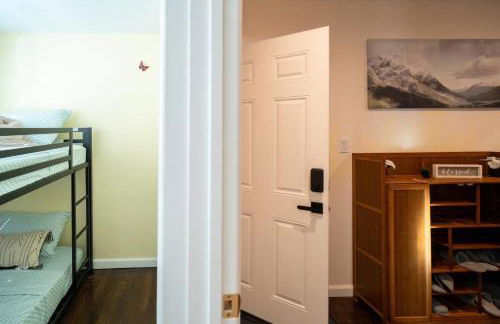 30-1 - 4BR Boston - Cozy Apt near Geneva Cliffs - Foto 36