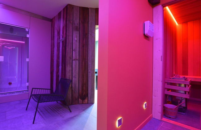 Chic Retreat Near Lake & Fens - Photo 21