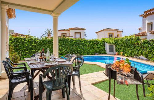 Villa Jazmin Blanca by Villa Plus - Photo 3