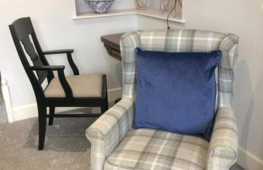 40 Newgate Barnard Castle -Central Location - Court Yard - Dog Friendly - Sleeps 7 - Wood Burner - Complimentary Logs & Wine - Smart TV - Foto 6