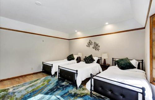 The Gathering Place! Sleeps 24, Lakeview, Game room - Foto 26