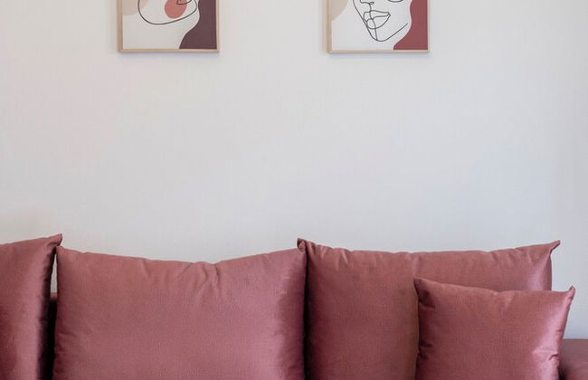 Parikia's Urban Oasis - Photo 19