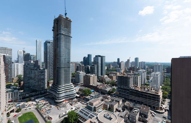 elegant condo with panoramic views - Foto 23