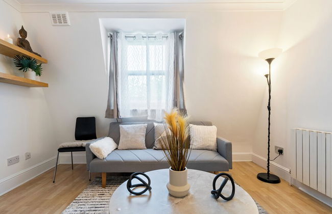 Charming London Apartment With 2 Bedrooms - Photo 19