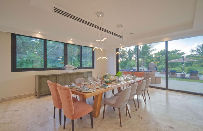 Modern Villa With Full Service Staff Close to Beach and Golf - Photo 6