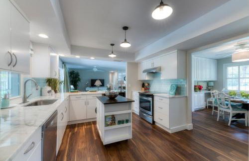 Paradise Pool Villa! Minutes to Beaches & Downtown - Foto 14