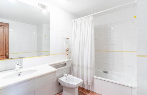 Apartamento La Vela con Vistas al Mar - WeHost Costa Brava - Photo 3