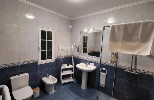 Batalha Family House - Photo 23