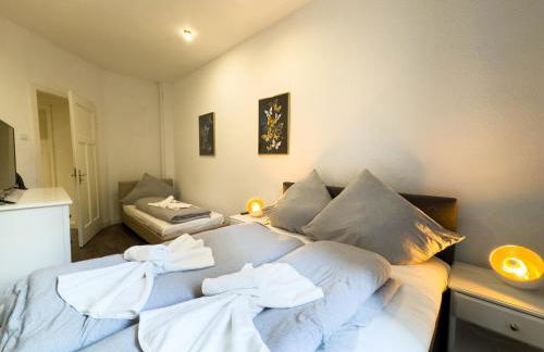 Citynah, Balkon, große Küche und Garten - Foto 30