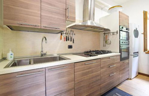 2 Bedroom Amazing Home In Sovramonte - Foto 18