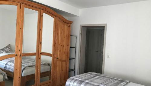 Villa Cologne - Apartments & Monteursquartiere in Meckenheim bei Köln - Foto 4, wardrobe