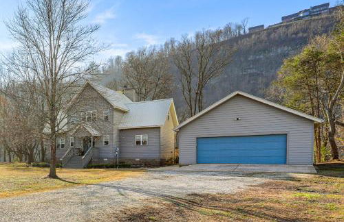Steps to White River Mountain View Home with Deck! - Foto 29