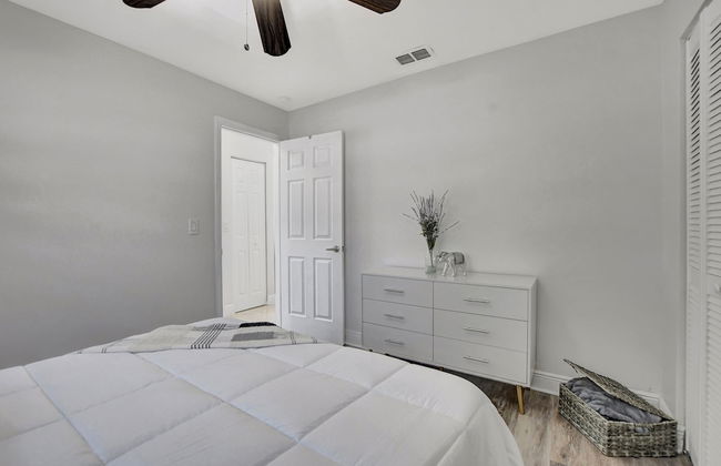 Boca Beauty - Stylish Home With Pool 3 Bedroom Home by RedAwning - Foto 8