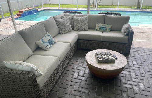 Poolside Paradise - Foto 29