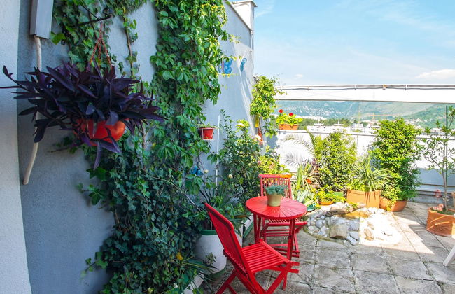 Yellow Lilly Mostar Apartment - Photo 23