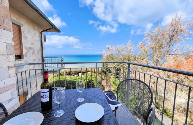 Sea view and ground floor Apartments le Dune - Foto 77