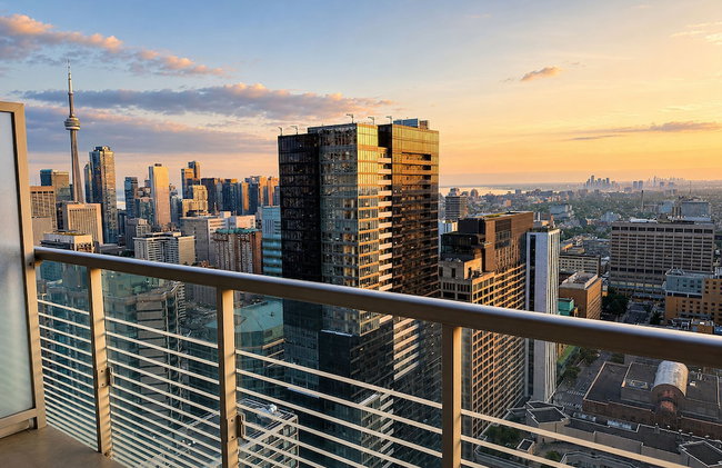 Quiet Medical Stay Condo - Walk to Hospitals, Uhn, Sickkids - Fast Wifi, Balcony - Foto 7