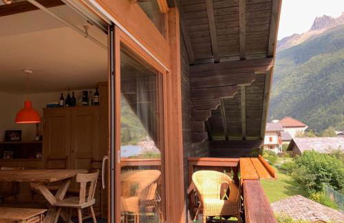 Amazing Mt Blanc View 2 Bed, Parking, 10mins walk - Photo 9