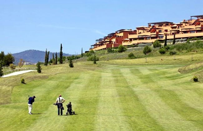 Casares Beach Golf Apartment With Private Garden and Pool Access - Foto 49