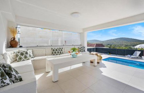 4 Bedroom Amazing Home In Vodice - Foto 2