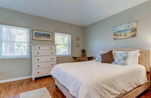 Beautiful Studio in Downtown Dunedin! - Photo 19