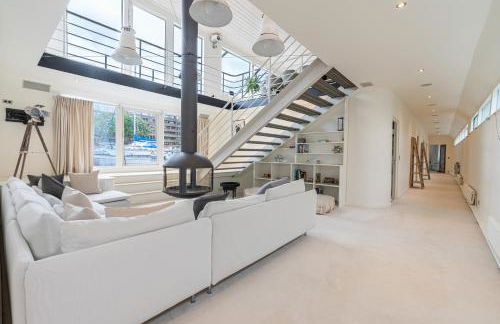 Charming houseboat featuring a sauna - Photo 4