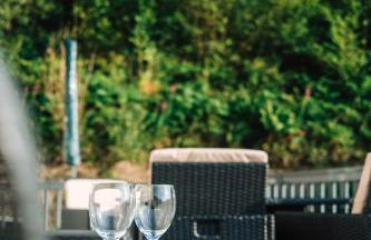 Foxglove Lodge - Photo 2