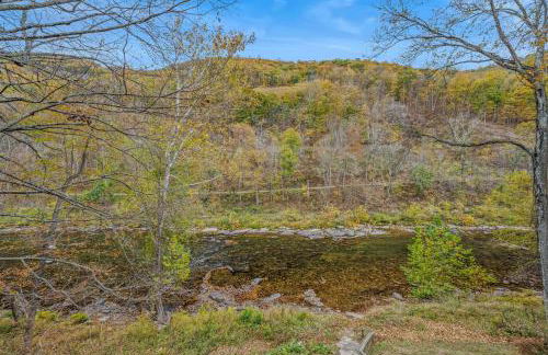 River Time Cabin - Riverfront, Hot Tub, Screen Porch, Fishing, Games, View, 3 King Beds - Photo 71