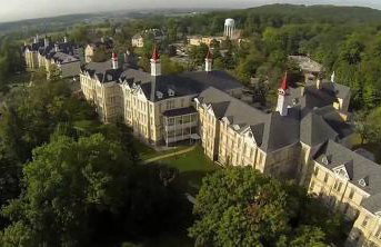 Condo at The Commons - Foto 20