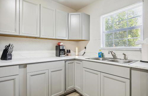 Houston Hideaway 3 Bedroom Home - Foto 16