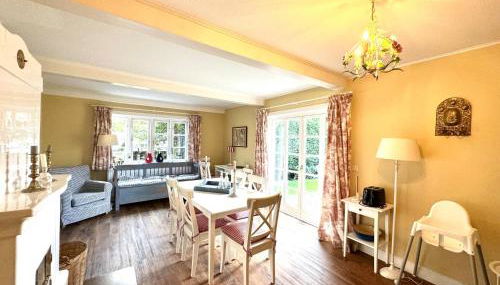 Altes Standesamt Familienwohnung - Foto 2