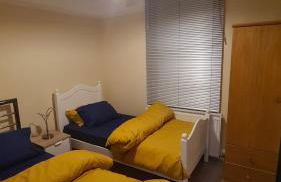Entire 2 Bedroom Home/Flat In London, Central Line - Foto 2