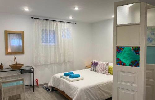 A modern farmhouse with big garden - Foto 12