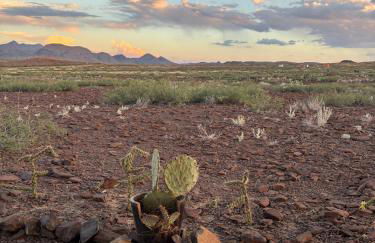 Cabin at the Hill, Close to Big Bend National Park and Terlingua Ghost Town - Foto 11