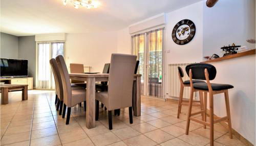 Awesome Home In Slaurent-La-Vernede - Foto 5