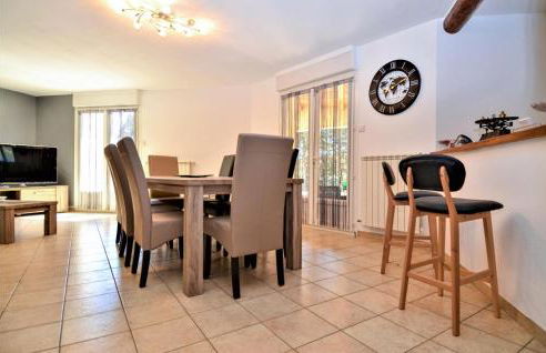 Awesome Home In Slaurent-La-Vernede - Foto 5