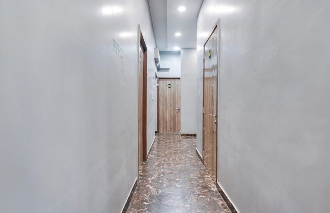 Cozy Stays at Ville Parle Mumbai - Foto 24