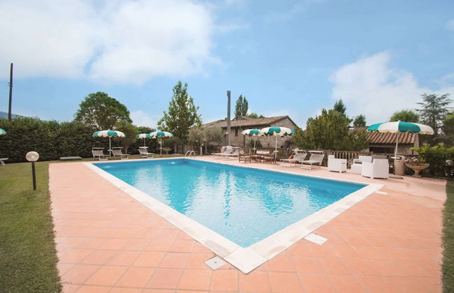 Cottage in Magione Near Lake Trasimeno - Photo 36