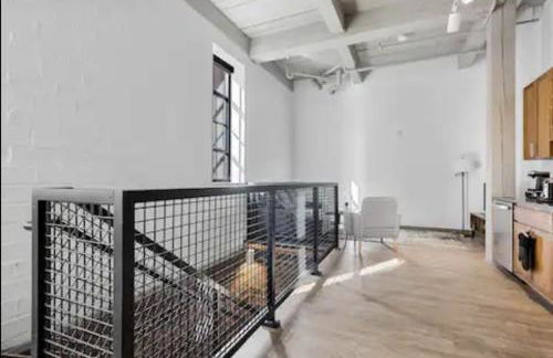 2125 Superior Living - Photo 78